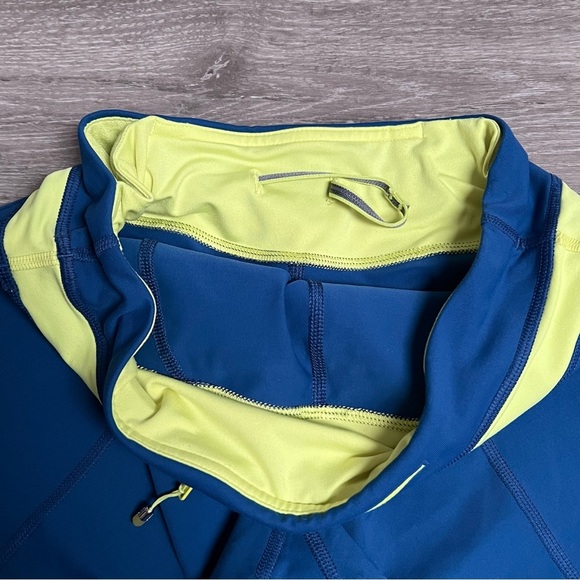 Lululemon Crop Leggings Size 6​ - Picture 7 of 12